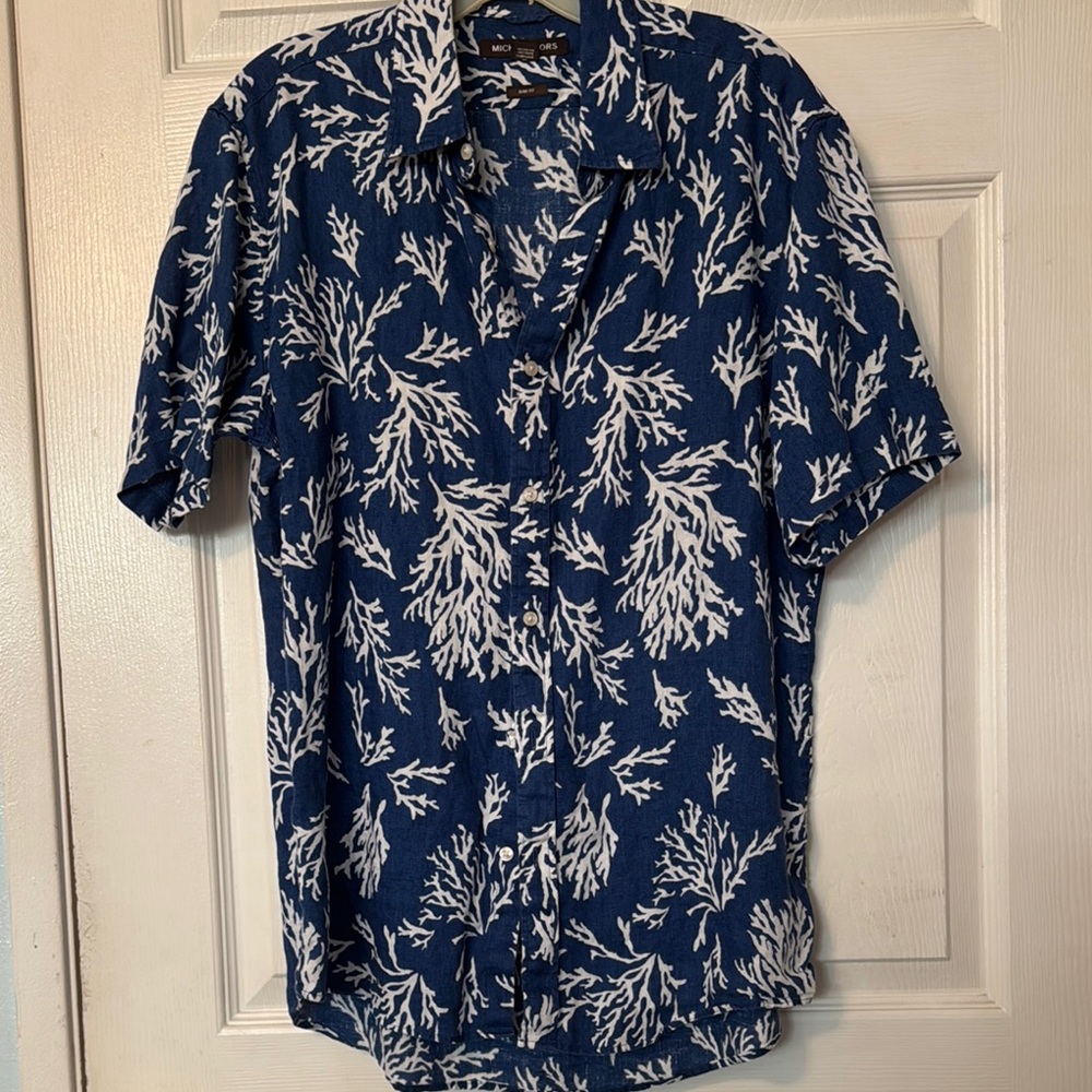 MICHAEL Michael Kors Blue and White Casual Button Down Shirt